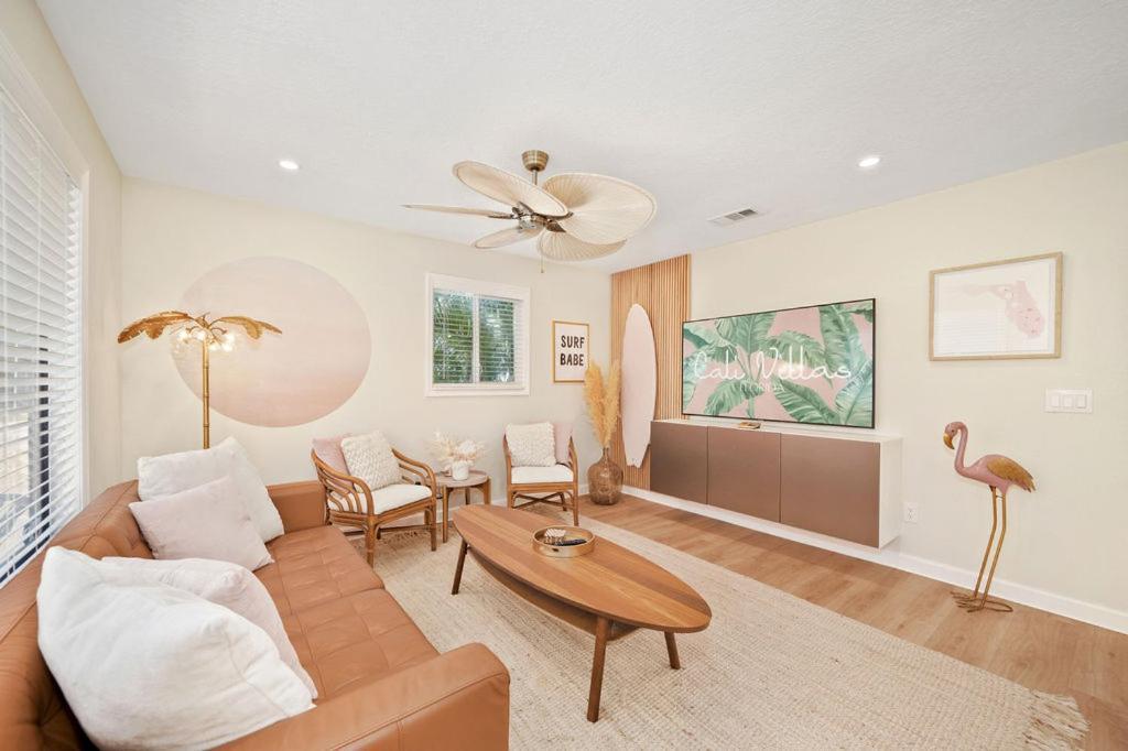 Luxury Villa 3 Blocks From The Beach With Pool A Fire Pit And Outdoor Oasis 케이프커네버럴 외부 사진