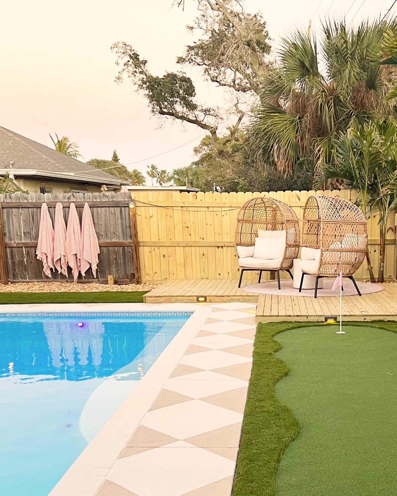 Luxury Villa 3 Blocks From The Beach With Pool A Fire Pit And Outdoor Oasis 케이프커네버럴 외부 사진